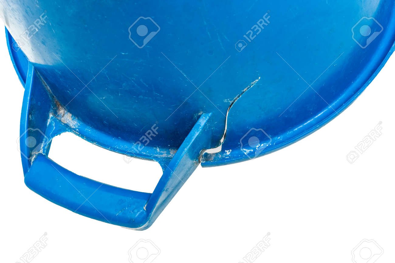 180964028 material roto de grietas de plastico duro estructura antigua danada objeto abandonado para