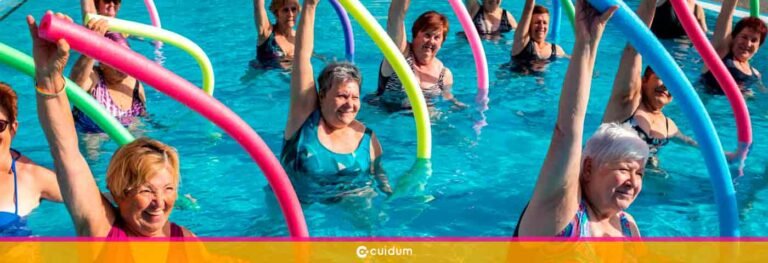 Quién puede hacer aquagym: consejos para la salud y el mantenimiento de tu piscina