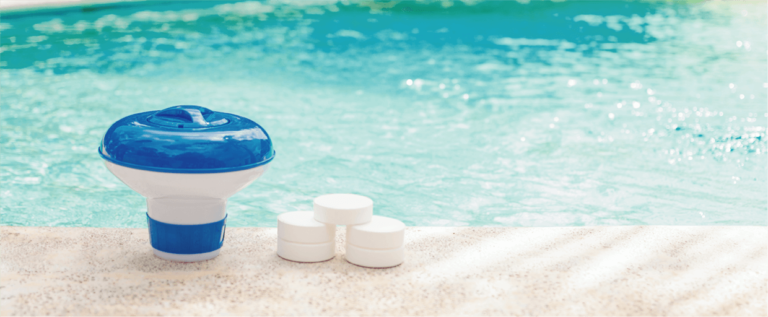 Con qué frecuencia se debe poner cloro en una piscina