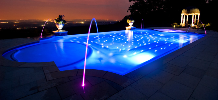 Cuántos tipos de luces LED hay para la iluminación de tu piscina