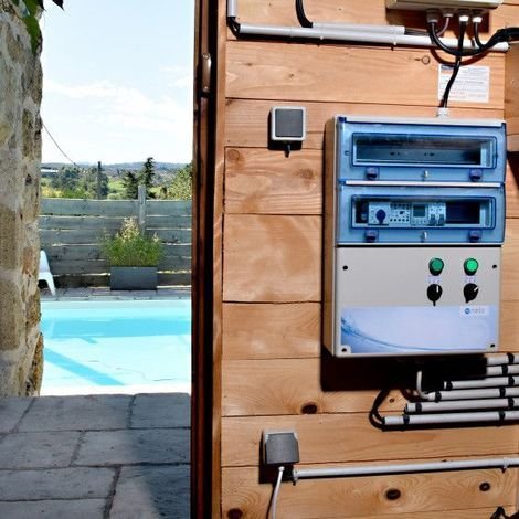 Dónde colocar cuadro eléctrico piscina