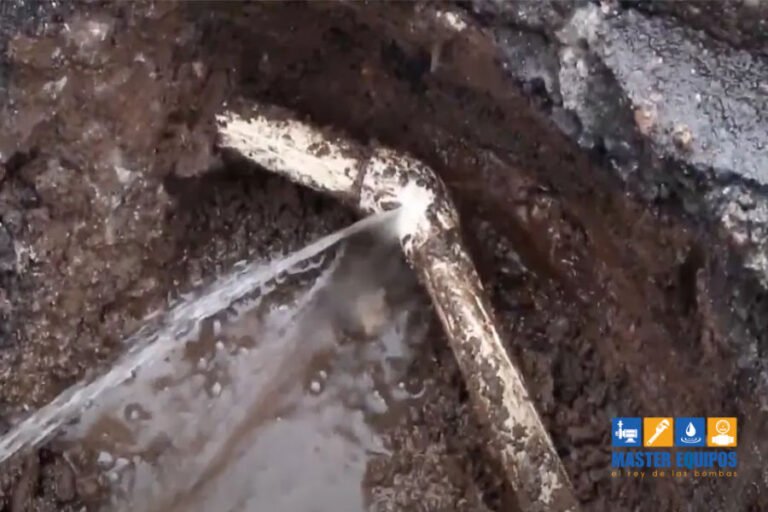 Qué pasa si la bomba de agua tira agua por debajo