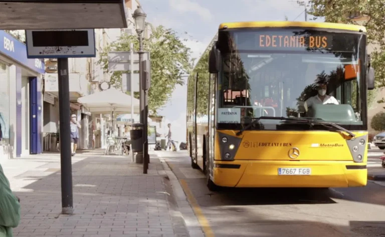 Cuáles son los horarios de autobuses de Torre del Mar a Málaga