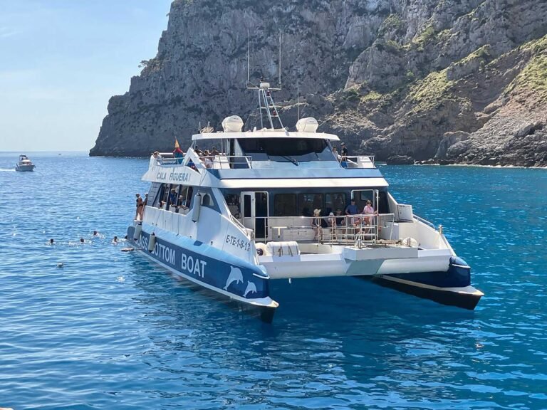 Dónde alquilar un barco en Mallorca con patrón incluido