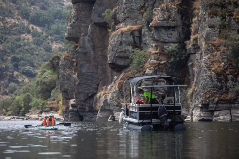 Dónde disfrutar de un paseo en barco por los Arribes del Duero