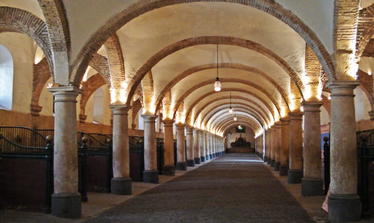 Cuáles son los horarios de las Caballerizas Reales de Córdoba