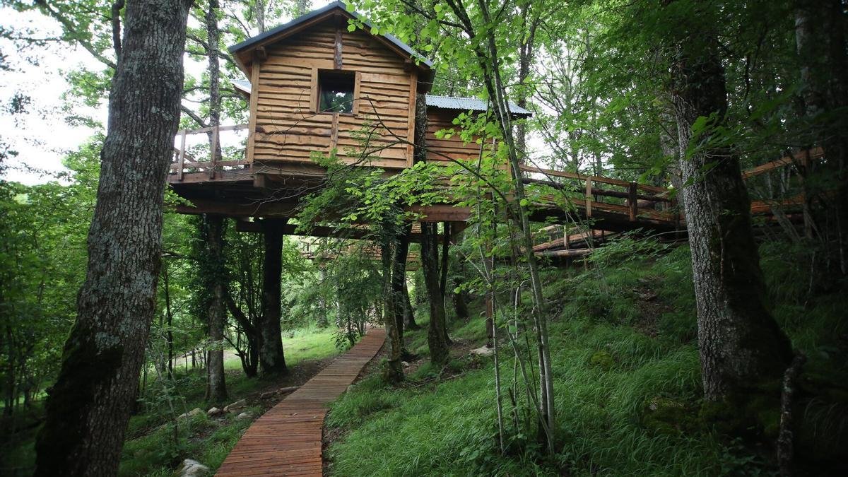 cabanas en la selva de irati