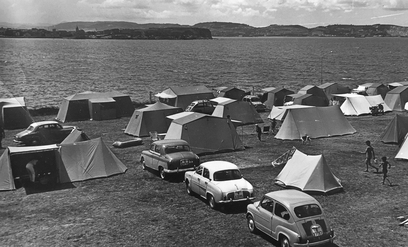 camping junto a la playa en gijon