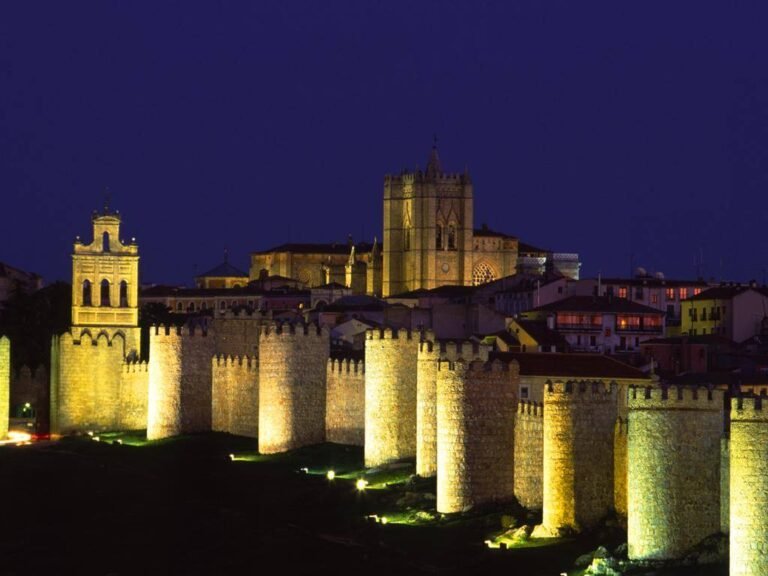 Dónde encontrar circuitos en autocar por España en El Corte Inglés