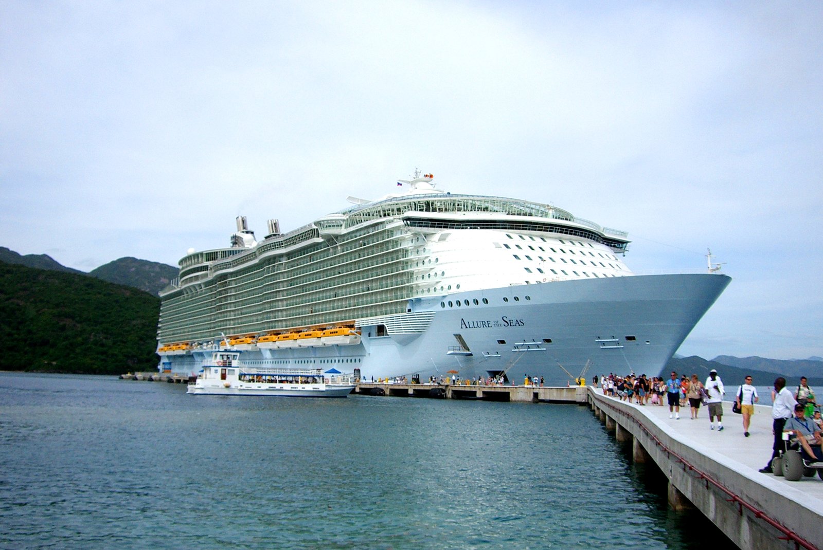 crucero ms allure of the seas en alta mar