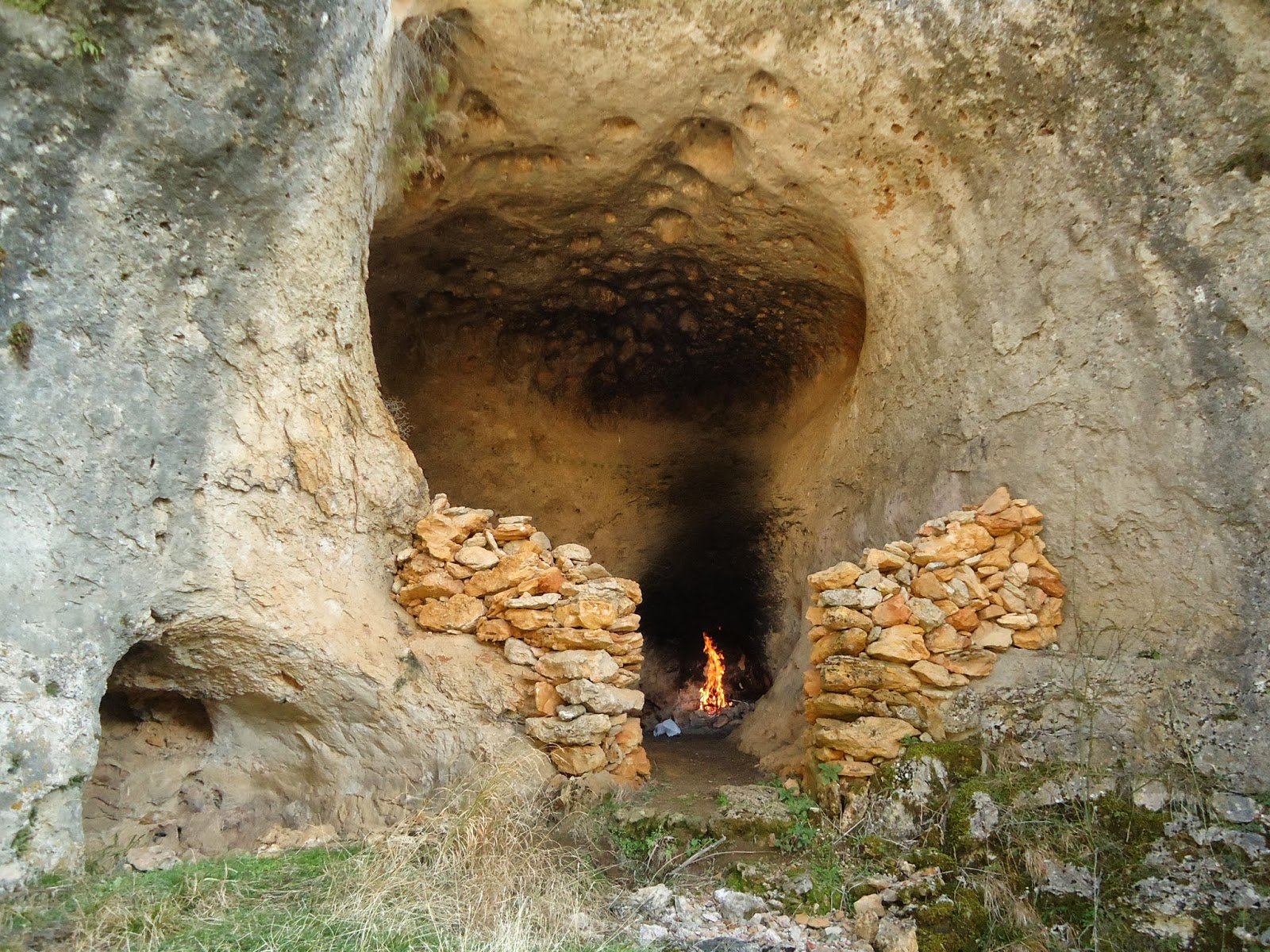 cueva canada de las piedras en paisaje