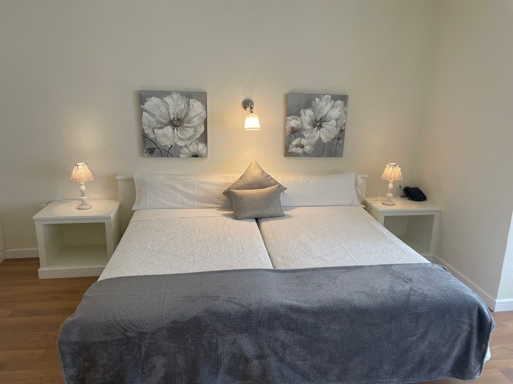 hostal acogedor en medina del campo