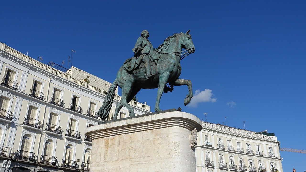 lockers en puerta del sol madrid