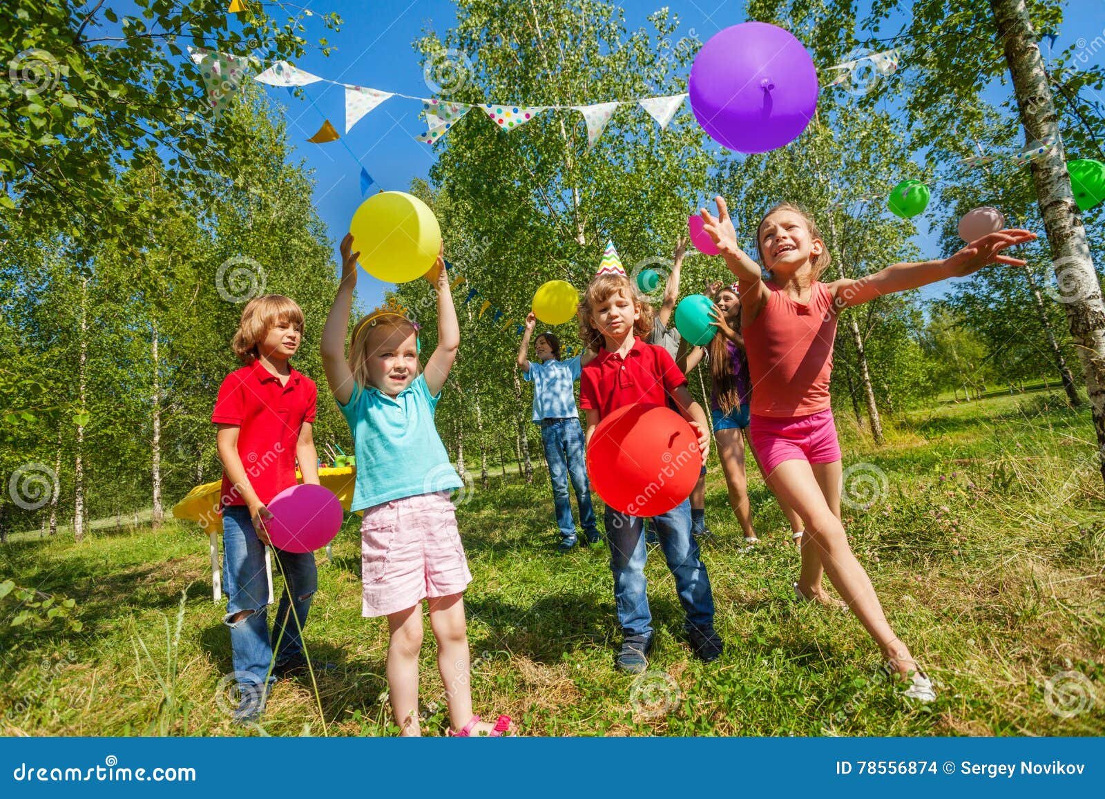 ninos jugando en una guarderia irlandesa