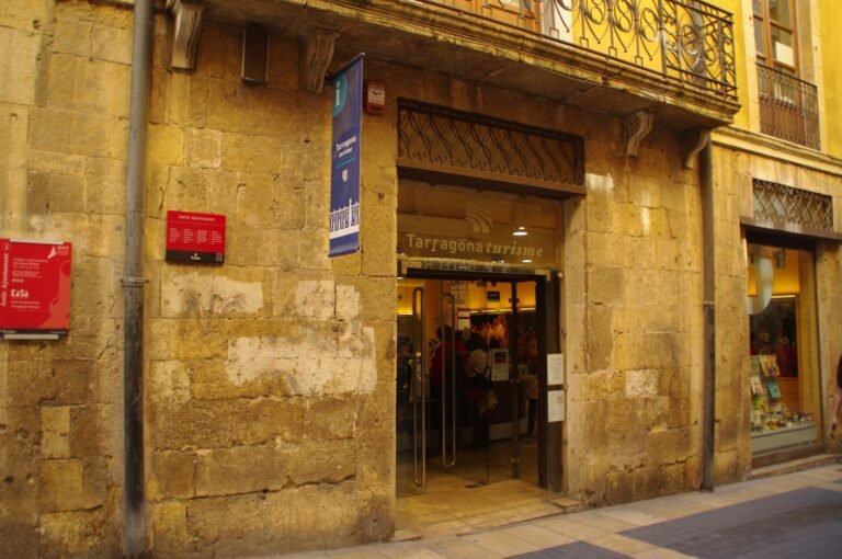Dónde encontrar visitas guiadas en la oficina de turismo de Tarragona