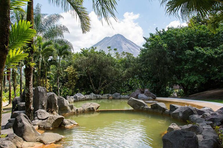 Dónde se encuentran las Arenal Springs en Costa Rica