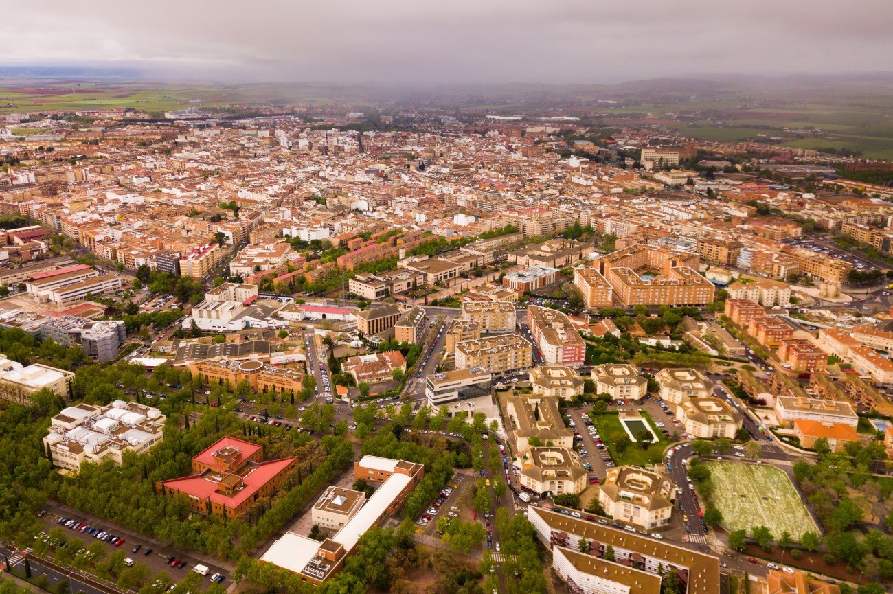 paisaje de ciudad real en diferentes estaciones
