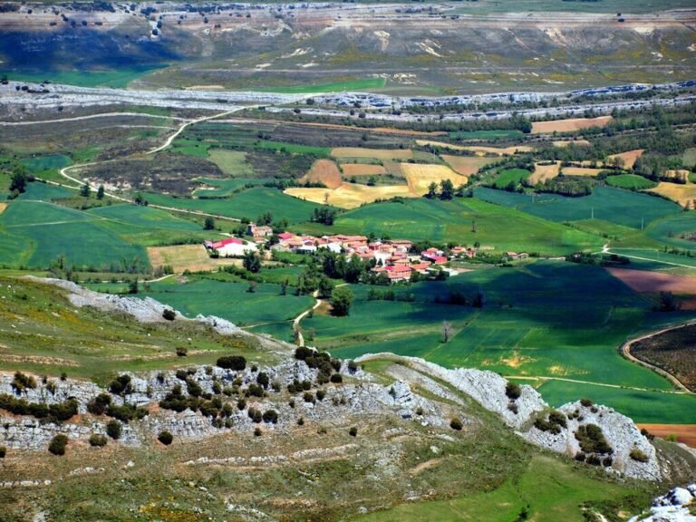 Dónde se encuentra la casa rural Las de Villadiego