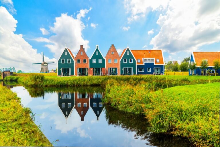Dónde hacer una excursión a Volendam, Marken, Edam y Zaanse Schans
