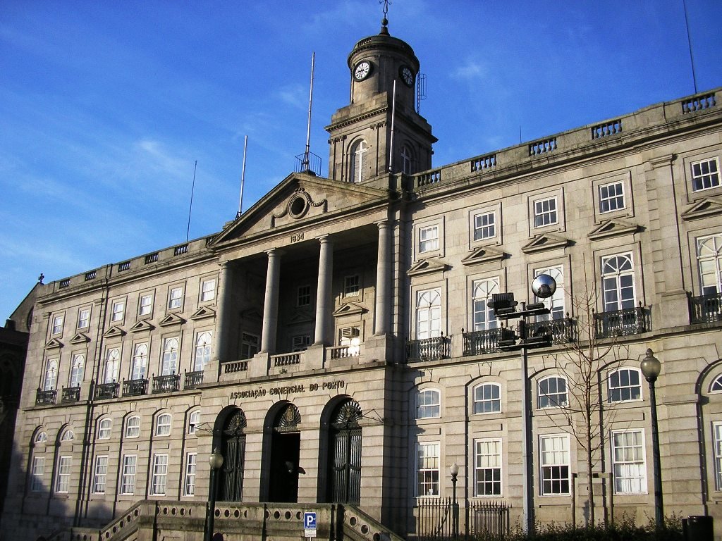 palacio da bolsa en oporto portugal