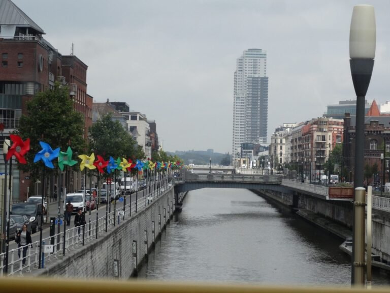 Es posible hacer un viaje a Bruselas, Brujas y Gante en un fin de semana