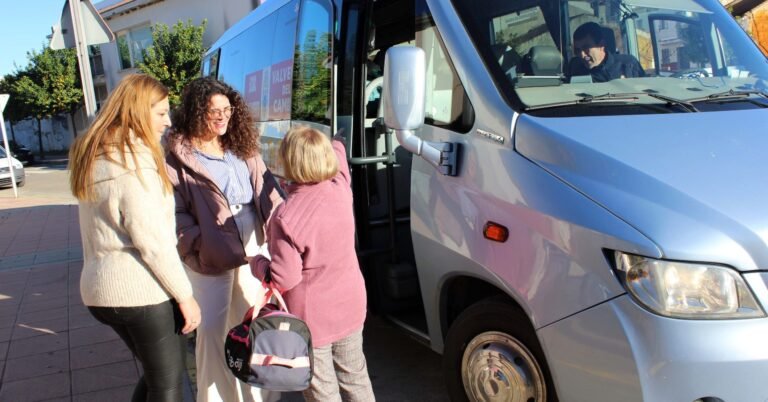 Dónde encontrar horarios de autobuses en Valverde del Camino, Huelva
