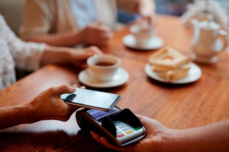 Cómo solicitar tu tarjeta física de Revolut fácilmente