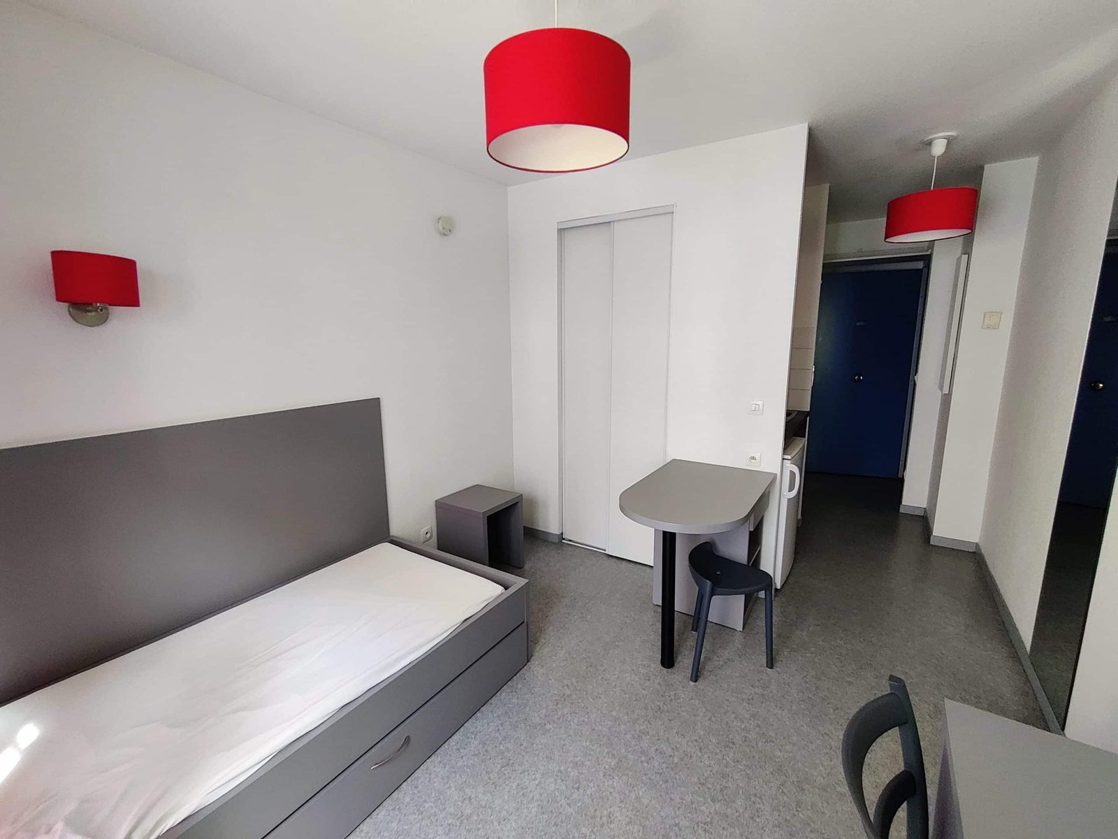 pisos estudiantiles cerca de estacion de tren