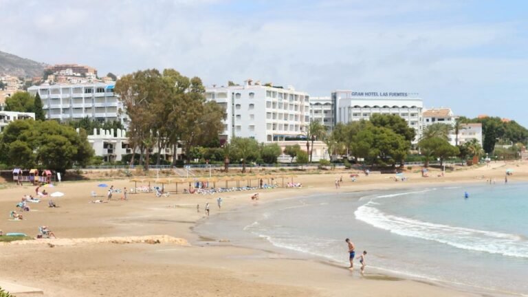 Es la playa de las Fuentes en Alcossebre un buen lugar para visitar