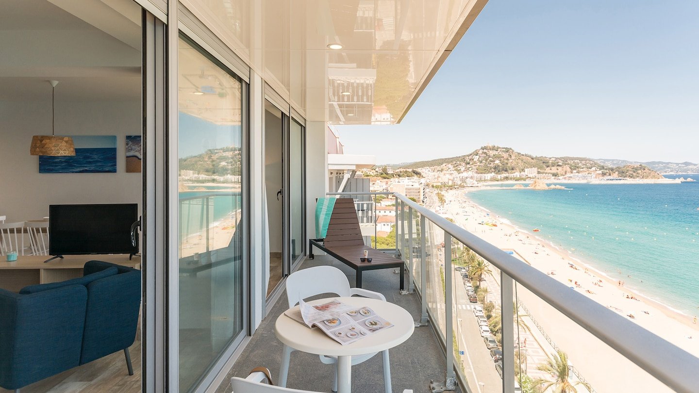 playa y apartamentos de pierre vacances