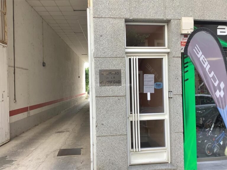 Dónde se encuentra el registro de la propiedad en Monforte de Lemos