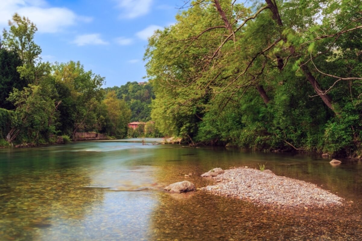 rio sella en plena temporada de verano
