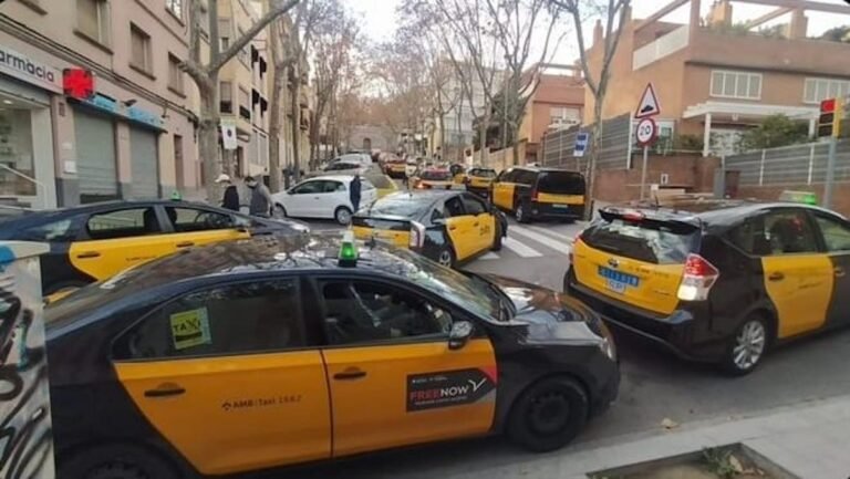 Dónde encontrar taxis en Santa María de Guía fácilmente