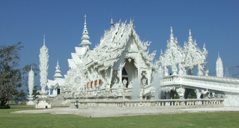 Dónde se encuentra el Templo Blanco Wat Rong Khun en Chiang Rai