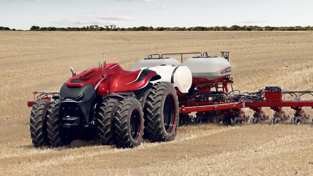 tractor autonomo en un campo abierto