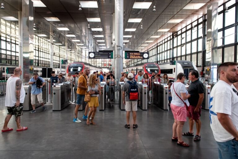 Hay trenes de Renfe de Jerez a Sevilla Santa Justa