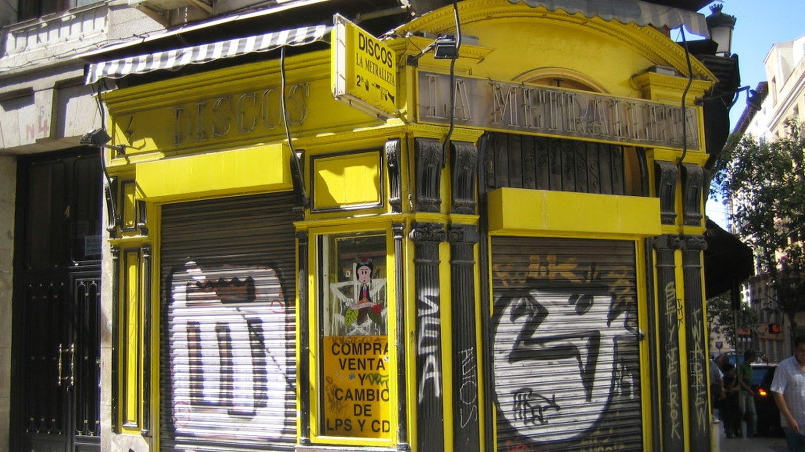 una tienda de discos en fuencarral