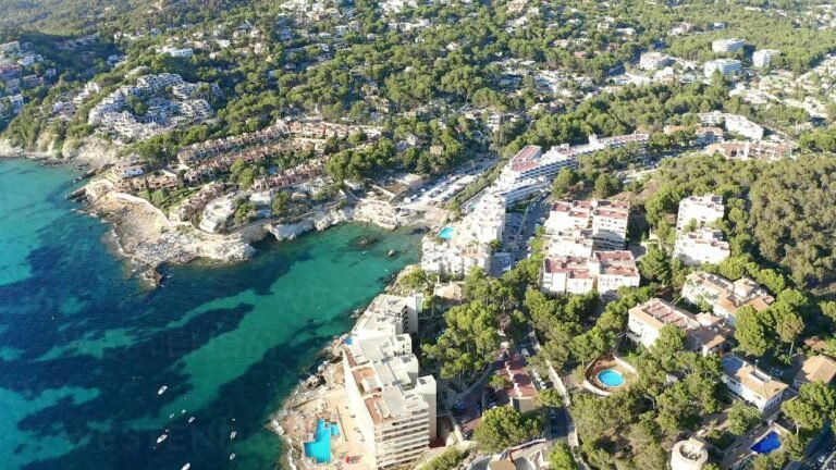 Dónde se encuentra el Iberostar Club Cala Barca en Mallorca