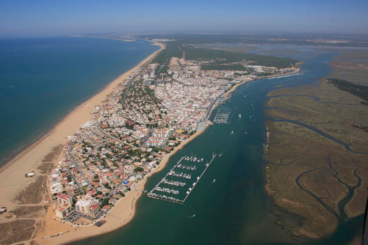vista aerea de punta umbria y sus playas