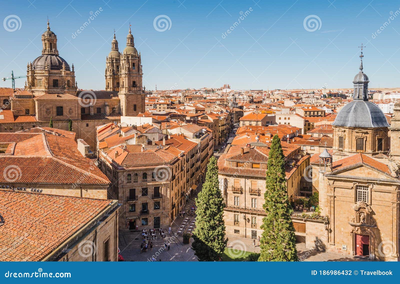 vista de edificios en salamanca