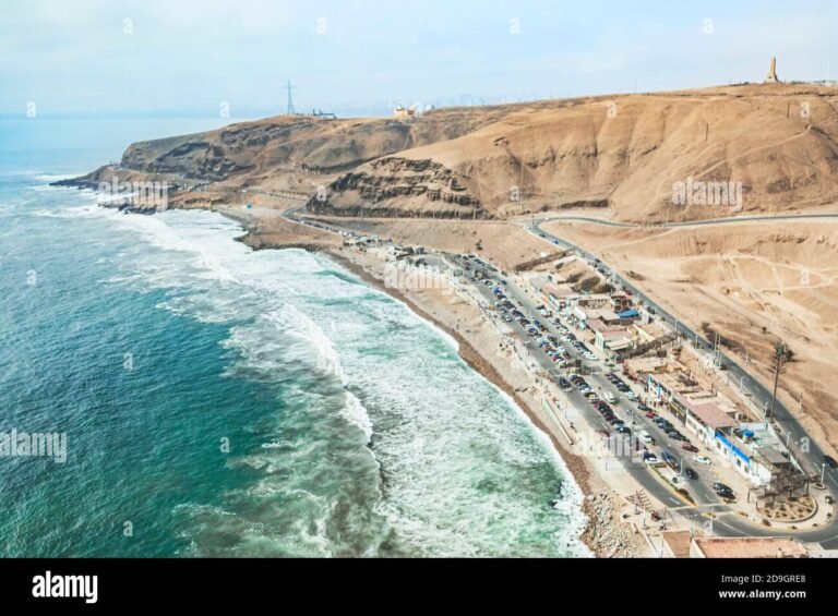 Dónde se encuentra el restaurante Las Maravillas en La Herradura