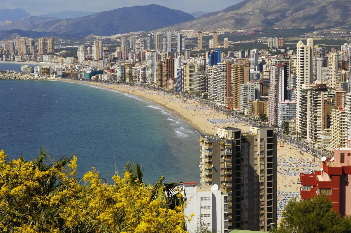 vista panoramica de la playa de levante
