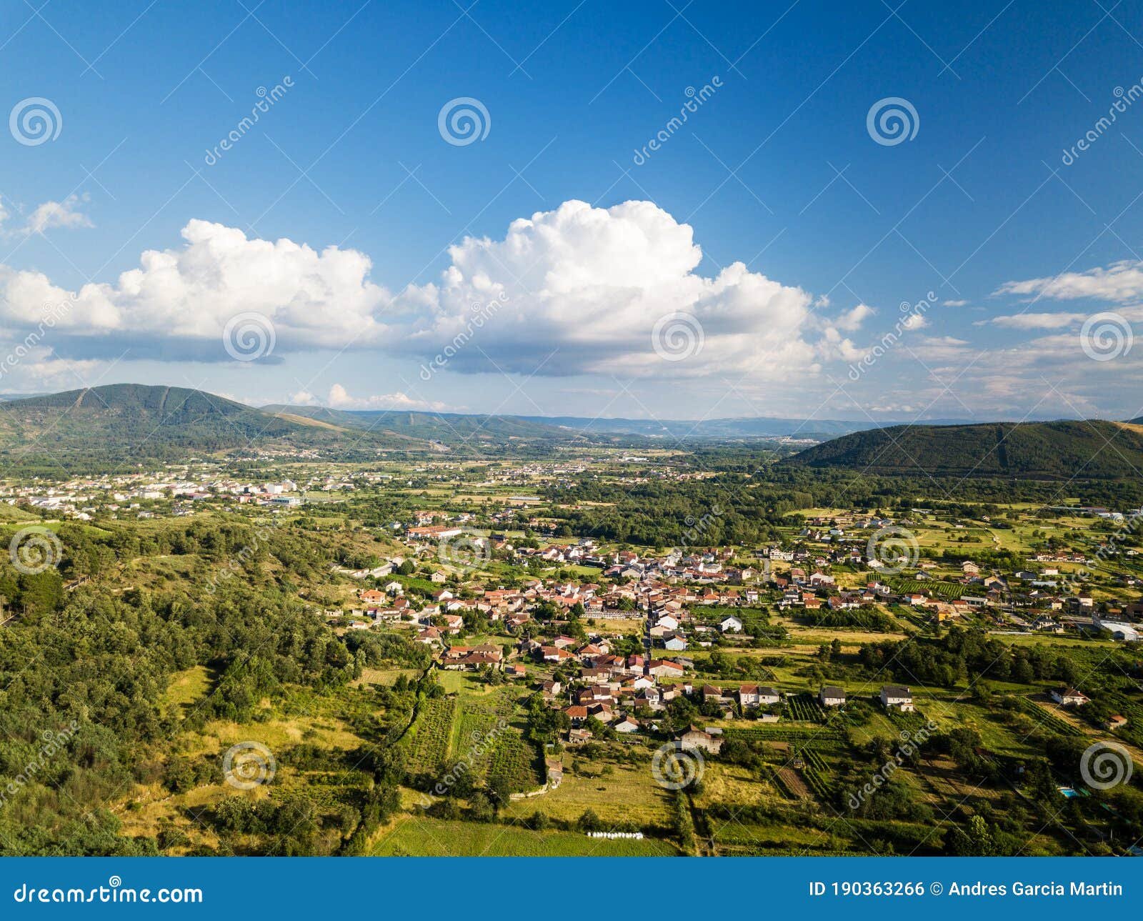 vista panoramica de verin y sus alrededores