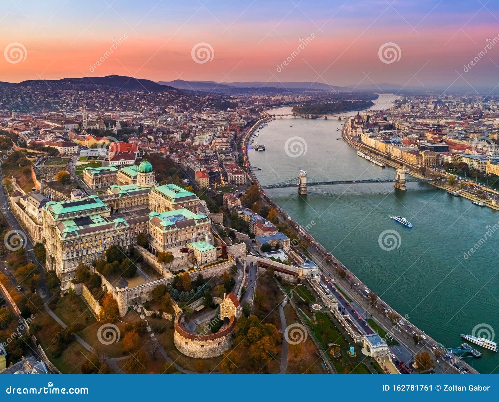 vista panoramica del castillo de buda
