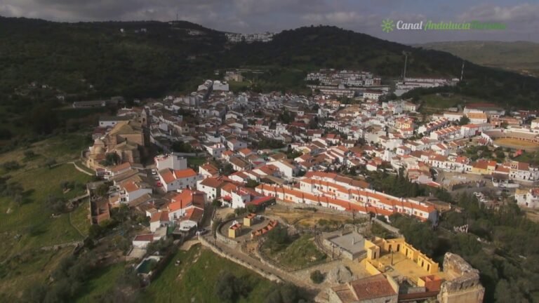 Dónde puedo hacer una reserva en el Castillo de las Guardas, Sevilla