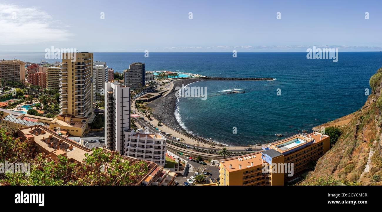 vista panoramica del puerto de la cruz