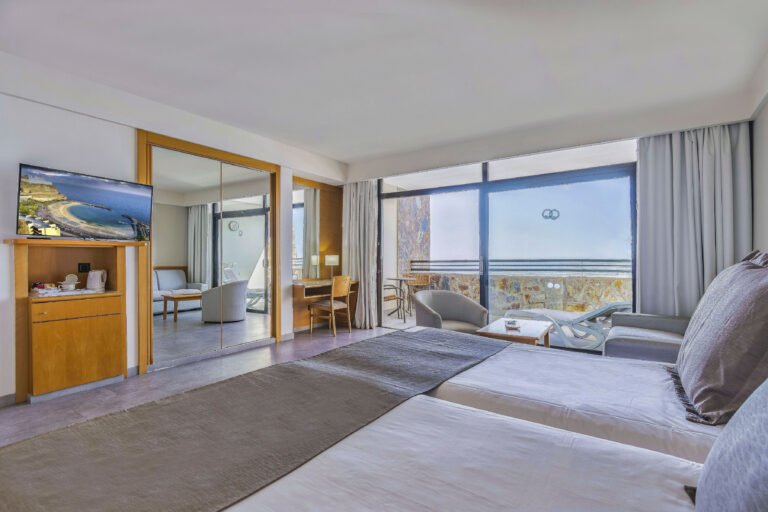 Dónde se encuentra el Gloria Palace San Agustín Thalasso Spa