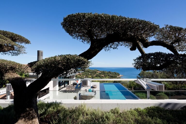 Dónde encontrar casas en primera línea de playa en venta