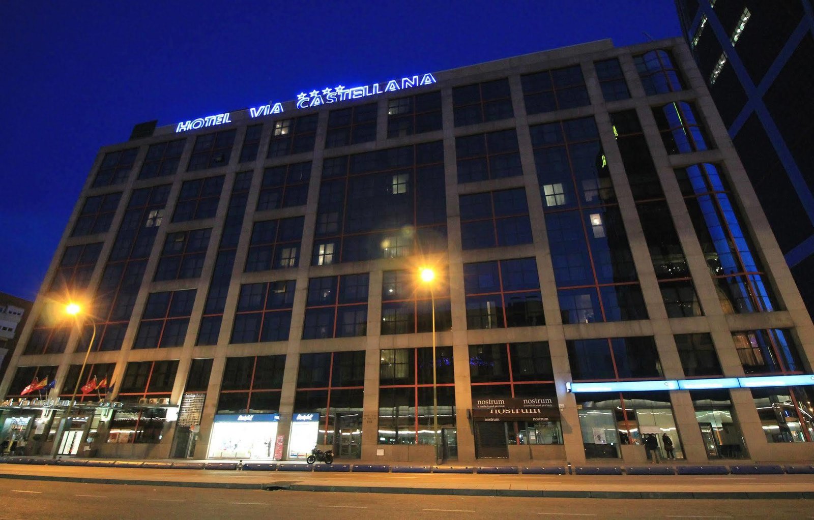 crisol de luz en paseo de la castellana