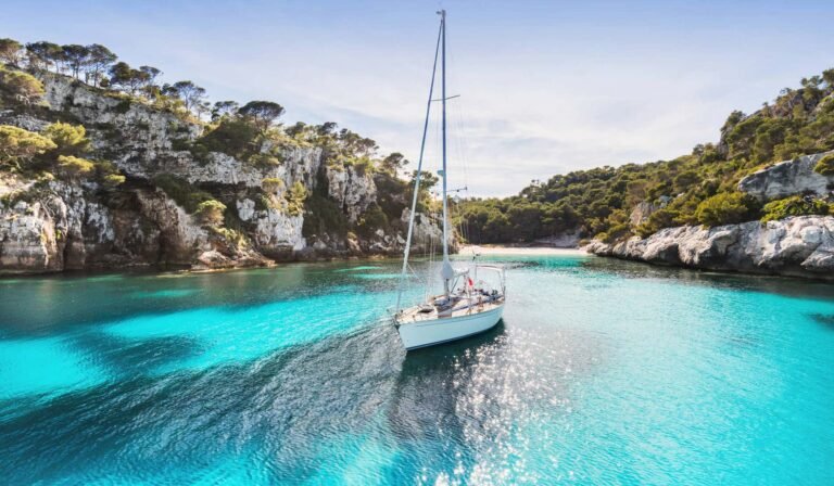 Dónde comprar billetes de ferry a Menorca desde Dénia con coche